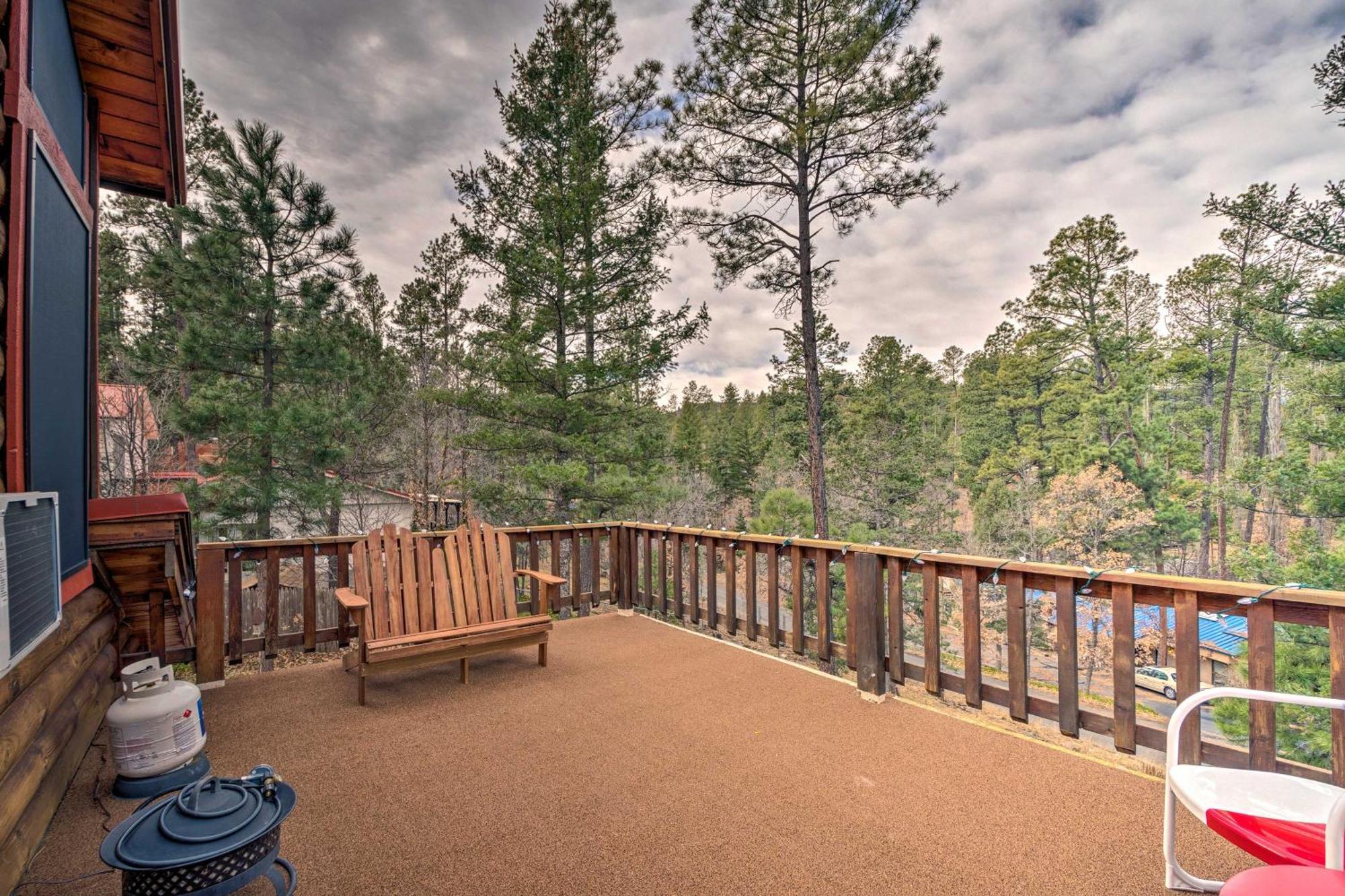 Unique Bear Country Cabin In Ruidoso With Hot Tub! 외부 사진