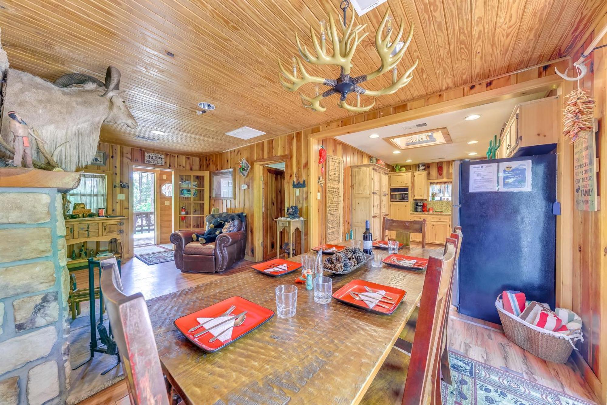 Unique Bear Country Cabin In Ruidoso With Hot Tub! 외부 사진