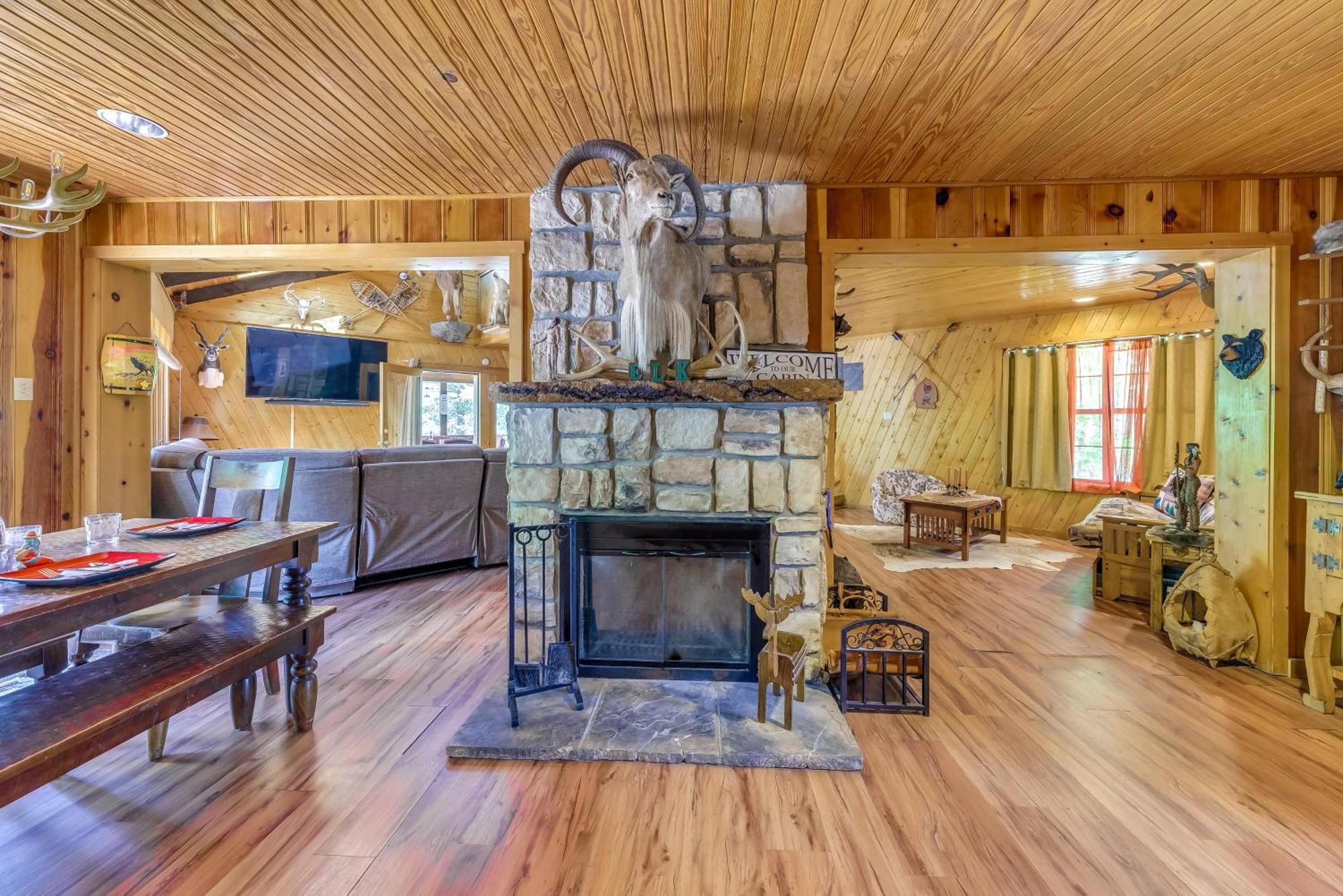 Unique Bear Country Cabin In Ruidoso With Hot Tub! 외부 사진